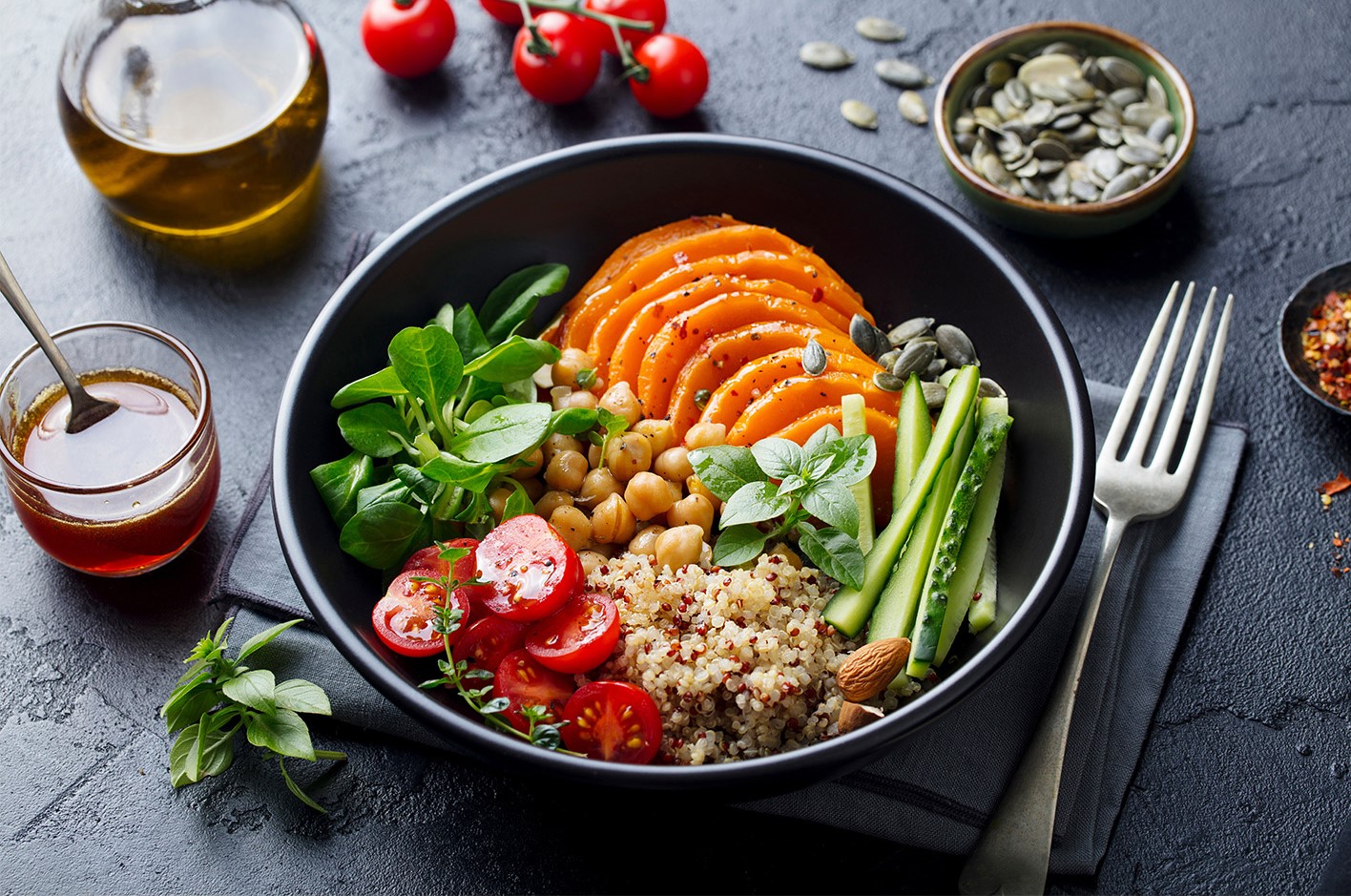 Salatbowl als Sportlerernährung